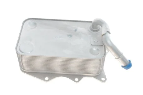 Радиатор масляный VW Touareg (11-15) 4.2L/Audi A8 (10-14),Q7 (10-15) 4.2 VIKA 11171698801
