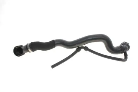 Патрубок охолоджуючої рідини Skoda Octavia (09-13) / VW Golf(09-11) / Audi A3 (08-13) VIKA 11221327101