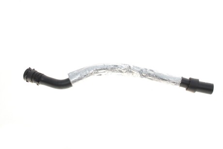 Патрубок охлаждающей жидкости VW Passat (08-15) VIKA 11221771301