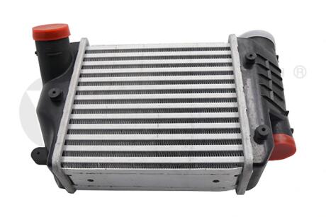 Радиатор интеркуллера Audi A6 (05-11) VIKA 11451803401