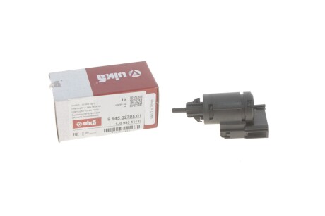 Датчик стоп-сигнала Skoda Octavia (97-11)/VW Golf (98-06)/Audi A3 (01-03) VIKA 99450279501